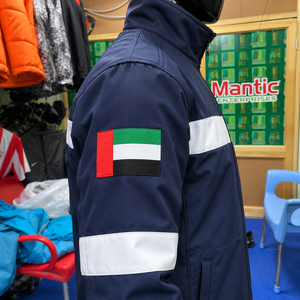 Chaqueta Softshell para Hombre con Franjas Reflectantes, Chaqueta de Invierno con Logotipo Personalizado, la Mejor Chaqueta para Invierno y Senderismo - Product Image 4