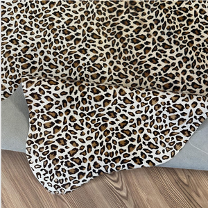 Tapis en cuir de vache véritable à imprimé zèbre et léopard, fourrure naturelle, tapis en cuir véritable à imprimé animal, décoration de salon, vente en gros - Product Image 1