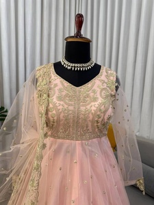 Ensemble de Robe Anarkali Lehenga en Faux Georgette de Luxe pour Mariage, avec Dupatta, Entièrement Cousu, Tenue Ethnique Indienne, Ensemble Lehenga 3 Pièces - Product Image 5