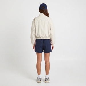 Conjunto de 2 Piezas para Mujer al por Mayor, Chaqueta Crema y Pantalones Cortos Azul Marino, Deportivo, Transpirable, de Punto, Poliéster, Ropa Casual de Primavera/Verano - Product Image 2