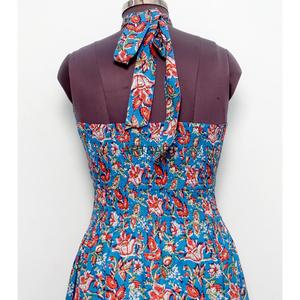 Robe maxi d'été pour femmes, faite à la main, à imprimé floral, col en V, sans manches, écologique, respirante, en coton - Product Image 6