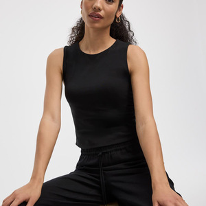 Haut court tricoté noir sans manches, col rond, coupe ajustée, décontracté, pour femme - Product Image 4