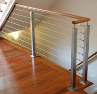 Poteau de garde-corps vertical en acier inoxydable 304/316 moderne et personnalisé pour hôtel, terrasse extérieure, balcon, jardin, garde-corps anti-rouille