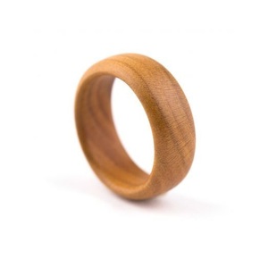 Rond de serviette en bois d'une beauté exceptionnelle, conçu pour sublimer les traditions de l'accueil, avec une artisanat durable et un prestige inégalé. - Product Image 2