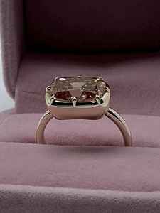 แหวนมอสซาไนต์ทรงเอ็ดเวิร์ด รูปไข่ยาว ประดับด้วยทองคำ 14K บนตัวเรือนเงินแท้ 925 - Product Image 6