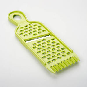 Rallador de Plástico Verde JAYA MATA JM100 con Cuchilla de Acero Inoxidable, Herramienta Manual para Frutas y Verduras, Fácil de Limpiar, Solo Lavar a Mano - Product Image 3