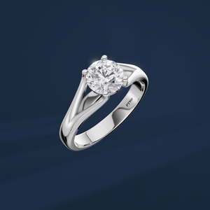 Bague de fiançailles classique en diamant rond taille brillant en platine PT950 pour femme - Product Image 1