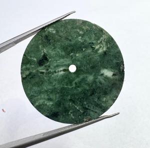 Cadran de montre mécanique automatique en marbre vert naturel de 30,50 mm x 0,70 mm avec trou central de 2 mm, modèle A K Gems Dial-1522 - Product Image 1