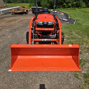 รถแทรกเตอร์ขนาดเล็ก Kubota LX2620 อันทรงพลัง พร้อมระบบขับเคลื่อน 4 ล้อ เครื่องยนต์ดีเซล 23.3 แรงม้า และระบบส่งกำลัง HST ที่ทำงานได้อย่างราบรื่น - Product Image 2
