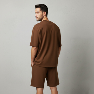 Ensemble 2 pièces pour homme, 100% coton haute qualité 220 g/m², coupe ample, respirant, épaules tombantes, couleur unie, logo imprimé numériquement DTG sur mesure. - Product Image 2