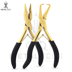 Nouvel arrivage : Kit d'outils pour extensions capillaires en or, fabriqué au Pakistan, avec pinces, ciseaux, aiguille à boucle et étui en acier inoxydable - Product Image 3