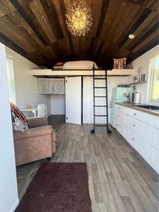 Adorable mini-maison à vendre – Colorado Springs LIVRAISON GRATUITE À TOUTES LES RÉGIONS - Product Image 2