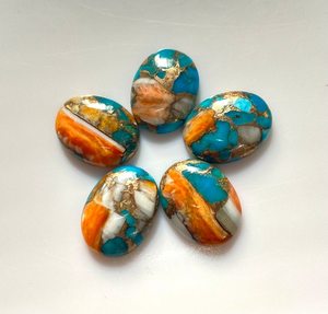 Turquesa natural de ostra, cabujón ovalado, piedra suelta con reverso plano para la fabricación de joyas - Product Image 1
