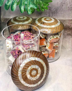 Cadeau de Ramadan au design unique et moderne Bocaux en acrylique avec couvercle en bois incrusté de nacres Boîte de rangement pour desserts Boîte de rangement pour mariage - Product Image 1