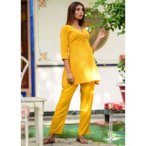 ชุดเชือกถักสีเหลืองขาวสวยงาม ระบายอากาศได้ดี ขนาด XS สำหรับโอกาสต่างๆ ในชีวิตประจำวัน - Product Image 2