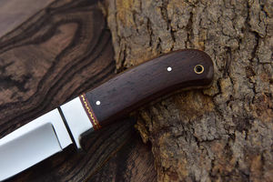 Couteau de chasse et de camping Bowie en acier inoxydable fait main, lame fixe pleine longueur, pointe crantée, survie en extérieur, étui en cuir - Product Image 2