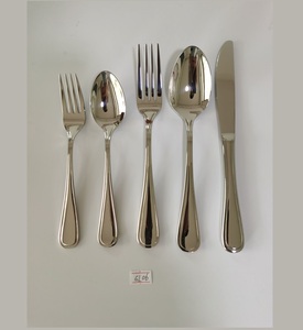 Ensemble de couverts modernes en acier inoxydable, finition miroir, vaisselle de luxe, couverts argentés - Product Image 1