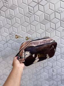 Nouveau concepteur en cuir repoussé à la main organisateur de toilette Kit de rasage homme femmes voyage sacs à cosmétiques sacs de maquillage en cuir de vachette - Product Image 4