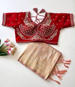 Sari de seda suave con tejido jacquard de diseño, adornado con cuentas y bordados, y blusa de satén Fandy completamente cosida. - Product Image 3