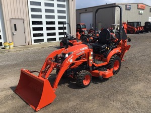 Mini-chargeur compact Kubota BX23S LA340 4WD avec godet frontal pour ferme et jardin - Product Image 5