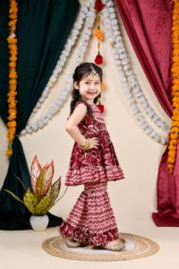 ชุดคุर्ตาพิมพ์ลายดอกไม้สำหรับเด็กผู้หญิง พร้อมชุดชาราร่า ผ้าฝ้ายทรงหลวมแบบดั้งเดิม ความยาวระดับข้อเท้า สไตล์อินเดีย ปากีสถาน สำหรับใส่ในเทศกาลดีวาลี - Product Image 3