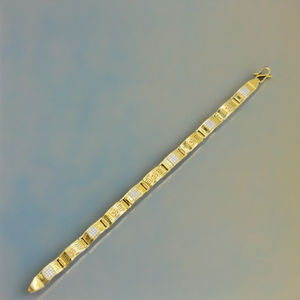 Bracelet à maillons de créateur en or 22 carats de qualité supérieure avec finition polie et texturée, bijoux élégants faits à la main pour un usage quotidien et pour les occasions spéciales - Product Image 4