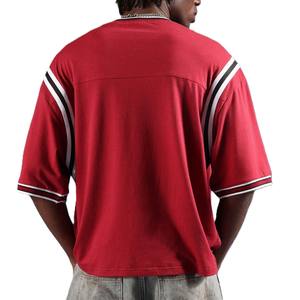 Camisetas de hombre oversize con rayas universitarias y número 8, estilo urbano, mezcla de algodón, proveedor de camisetas de fútbol americano personalizadas - Product Image 4