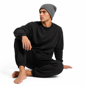 Bonnet pour homme en tissu doux, ajustement sécurisé, couverture chaude et construction en tricot flexible pour les voyages et les promenades hivernales OEM - Product Image 2