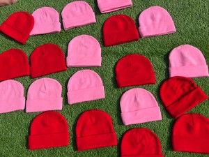 Unisex Adult Beanie Hat Solid Color Pink <b>Red</b> 100% Acrylic Flat Knitted Casual Winter Cap Beanies Manufacturers Custom Branding - Product Image 1