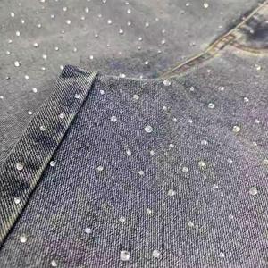 Shorts en jean 100 % denim pour homme, coupe ample, avec strass et bande latérale en cristal, denim délavé, pour l'été - Product Image 2
