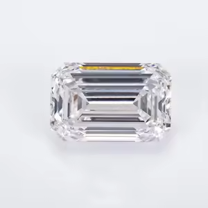 Diamante suelto de corte esmeralda cultivado en laboratorio para la fabricación de joyas - Product Image 1