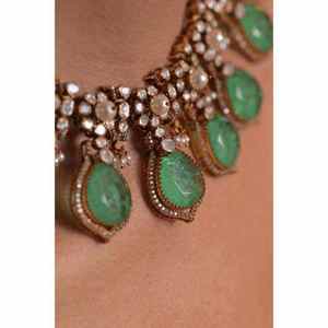 Conjunto de collar choker de boda surindio inspirado en Sabyasachi, con forma de pera, elaborado en joyería Kundan, para regalo de compromiso. - Product Image 3