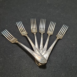 Ensemble de fourchettes en acier inoxydable de qualité supérieure, élégantes, pour la maison, les restaurants, les hôtels et les événements - Product Image 1