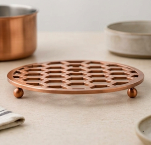 Sous-plat rond en cuivre en forme de nid d'abeille, résistant à la chaleur, en métal, pour cuisine, table, décoration - Product Image 3