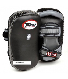 Heavy Duty Curved Strike Pad for Kickboxing MMA Muay Thai Training Impact Protection Coaching Practice Equipment - Product Image 2