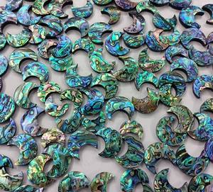 Lot de cabochons en coquille d'ormeau naturelle en forme de lune, vente en gros de pierres précieuses en coquille d'ormeau en forme de lune pour la fabrication de bijoux - Product Image 4