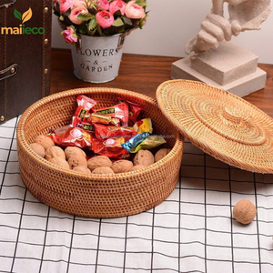 Vente en gros Panier de rangement rond en rotin avec couvercle Paniers en osier Organisateur Étagère Armoire Bibliothèque Boîtes Conteneurs pour le stockage à domicile - Product Image 4