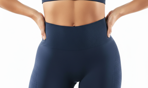 กางเกงขาสั้นออกกำลังกาย/วิ่ง/ปั่นจักรยาน เอวยางยืดสูง นุ่มมาก ไร้ตะเข็บ ผ้ายืดสี่ทิศทาง ผลิตจากผ้าสแปนเด็กซ์/ไนลอน พร้อมตัวอักษร - Product Image 4