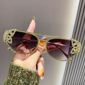 Gafas de Sol de Moda con Montura Metálica y Adornos de Diamantes, Diseño de Ojo de Gato y Mariposa, Doble Barra, Estilo Europeo Americano, Unisex, Lentes de PC con Protección UV400, Montura Completa, 2025 - Product Image 5