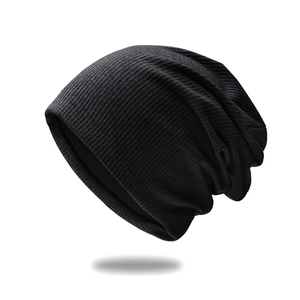 Bonnet unisexe noir en gros, 100 % acrylique, tricoté, couleur unie, décontracté, pour l'hiver, pour adultes, 56-58 cm - Product Image 1