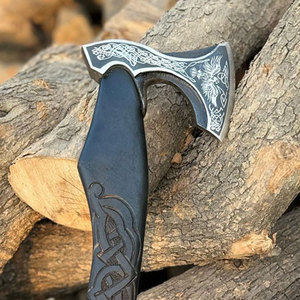 Hacha Estilo Tomahawk Vikinga Industrial Hecha a Mano, Hoja de Acero al Carbono, Mango de Madera, Diseño Nórdico Rústico para Camping, Bushcraft y Trabajo en Madera - Product Image 3
