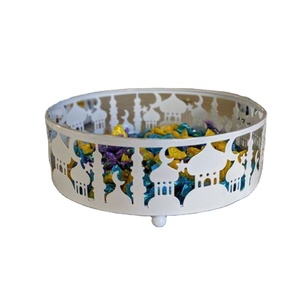 Fournisseurs en gros de bonbons blancs ronds biscuits plateaux de service Ramadan décoration de la maison plateau à prix attractif - Product Image 1