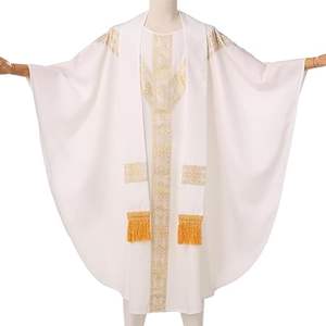 Casulla Gótica Blanca Bordada Tradicional en Oferta, Vestimenta para Padres de la Iglesia, Vestimenta Bordada para Uso Eclesiástico - Product Image 4