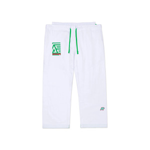 Kimono Blanco de BJJ, Uniforme 100% Algodón, Logotipo Bordado en la Manga Izquierda, Corte Regular, Unisex, Ropa de Artes Marciales para Adultos - Product Image 2
