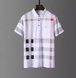 เสื้อเชิ้ตผู้ชายลายสก็อตสีน้ำเงิน แต่งโลโก้ด้านหน้า ดีไซน์โอเวอร์ไซส์ แขนสั้น คอกลม หรูหรา สวมใส่สบาย ระบายอากาศได้ดี ทรงปกติ น้ำหนัก 320 กรัม - Product Image 2