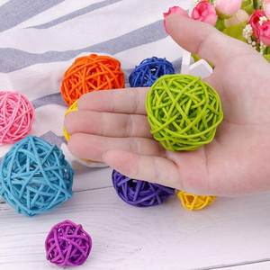 ลูกบอลตกแต่งคริสมาสต์ที่มีสีสันสำหรับเทศกาลวันหยุดเครื่องประดับหวายสำหรับตกแต่งเทศกาลคริสต์มาส - Product Image 3