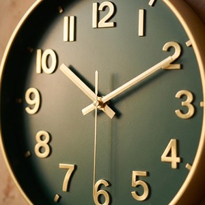 Horloge murale de luxe verte et dorée pour la décoration intérieure et les espaces commerciaux, ajoute une touche de style riche, vente en gros depuis l'Inde - Product Image 4