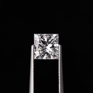 Diamante Sintético CVD de 4 Quilates, Corte Princesa, Cultivado en Laboratorio, Certificado IGI, VS1 VVS, Color DEF, para Anillo de Compromiso - Product Image 1