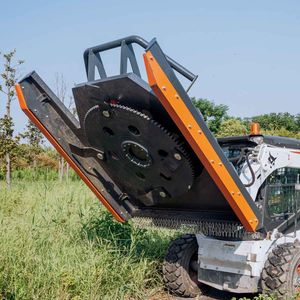 Trinciaerba per Skid Steer da 72 pollici per impieghi gravosi con barra di spinta anteriore aperta, lame a profilo ribassato da 27-35 GPM TMG SBC76 - Product Image 3