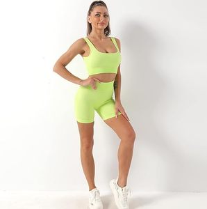 Ensemble 2 pièces de sport pour femme : soutien-gorge de sport et short de course avec logo personnalisé – Vêtements de fitness et yoga pour femmes – Livraison directe - Product Image 2